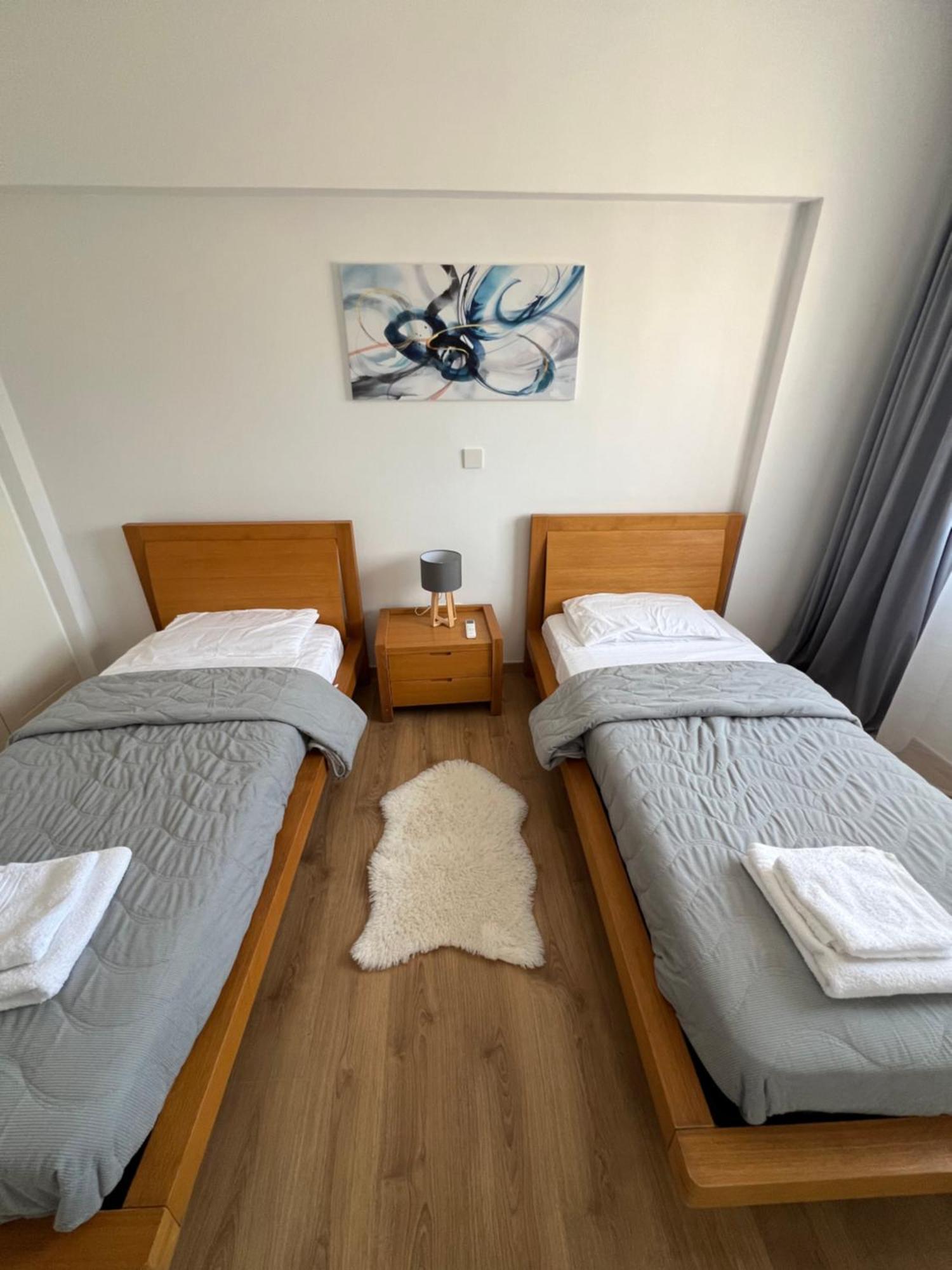 Iris Village Grand Apartment Paphos Exterior foto